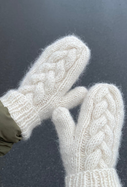 Aviaja mittens