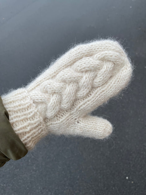 Aviaja mittens